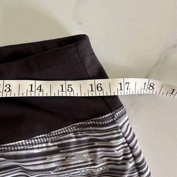 LL Bean Skort Size Small with Back Zipper - Picture 8 of 9